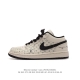 当红嘻哈歌手特拉维斯 斯科特联乘路易威登louis Vuitton X Travis Scott X Nike Air Jordan 1 Low Og Sp D