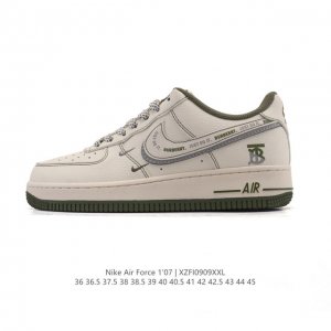 公司级 耐克 Nike Air Force 1 '07 Low 空军一号含气垫 小白鞋 中帮百搭厚底增高休闲运动板鞋。柔软、弹性十足的缓震性能和出色的中底设计，