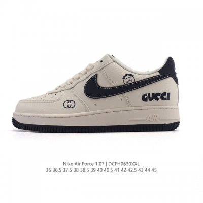 公司级 耐克 Nike Air Force 1 '07 Low 空军一号含气垫 小白鞋 低帮百搭厚底增高休闲运动板鞋。柔软、弹性十足的缓震性能和出色的中底设计，