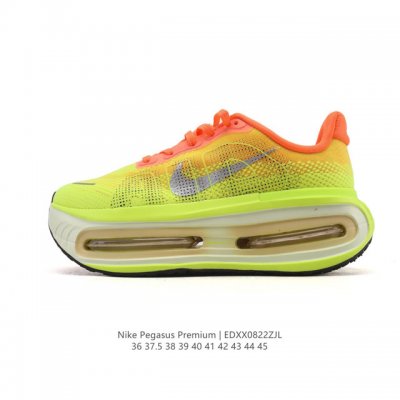公司级 耐克 Nike Vomero Premium耐克顶级迈柔 缓震慢跑运动鞋全能训练跑鞋，作为耐克超强缓震路跑鞋的巅峰之作，Vomero Premium专为