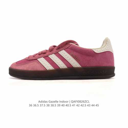 阿迪达斯 Adidas Originals Gazelle Indoor复古三叶草防滑透明橡胶板鞋经典运动鞋。这款经典鞋,忠于原版设计,缀撞色三条纹和鞋跟饰片。