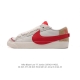耐克 Nike Blazer Low '77 Jumbo 运动鞋，抓地板鞋，革新重塑经典街头人气鞋款，采用人气传统外观，巧搭大号耐克勾勾设计和宽大鞋带。柔软泡绵