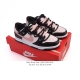 特价 耐克 Nike Dunk Low Retro 运动鞋复古板鞋2025年新款 解构绑带 双鞋带 女鞋，作为 80 年代经典篮球鞋款，起初专为硬木球场打造，后
