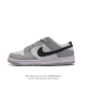 耐克 Nike Sb Dunk Low Pro 男女同款运动鞋复古板鞋。采用柔软皮革鞋面，经久耐穿，塑就如元年款 Dunk 般的复古质感。鞋头透气孔，搭配鞋口和