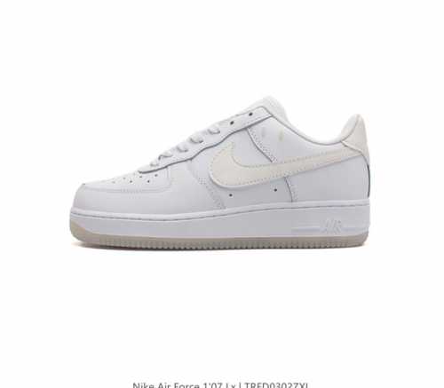 耐克nike Air Force 1 Low 空军一号 Af1 低帮百搭休闲运动板鞋 柔软 弹性十足的缓震性能和出色的中底设计 横跨复古与现代的外型结合 造就出