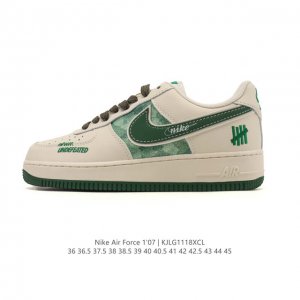 公司级 耐克 Nike Air Force 1 '07 Low 空军一号含气垫 小白鞋 低帮百搭厚底增高休闲运动板鞋。柔软、弹性十足的缓震性能和出色的中底设计，