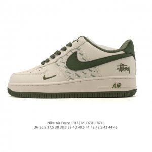 特价 耐克 Nike Air Force 1 '07 Low 空军一号含气垫 小白鞋 低帮百搭厚底增高休闲运动板鞋。柔软、弹性十足的缓震性能和出色的中底设计，横
