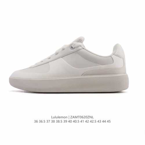 公司级 Lululemon Cityverse 露露乐蒙 板鞋 小白鞋，Lulu家的第一双男女同款板鞋，做的真心不错，颜值挺高的，上脚很轻盈，脚感还算舒适，整体