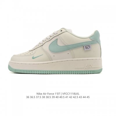 耐克 Nike Air Force 1 '07 Low 空军一号含气垫 低帮 小白鞋 百搭厚底增高休闲运动板鞋。柔软、弹性十足的缓震性能和出色的中底设计，横跨复