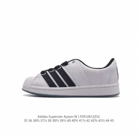 阿迪达斯 Adidas Superstar Ayoon W 三叶草运动鞋经典贝壳头板鞋 时尚男女鞋 。真皮鞋面材质 标志性的贝壳鞋头，锯齿三条纹，简约的线条。就 - 点击图像关闭