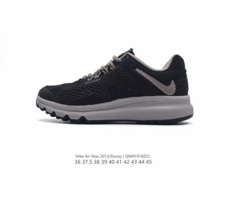 耐克 2022第二弹联乘登场 Stüssy × Nike Air Max 2013联名小倒钩黑色男女跑鞋。此次联乘鞋款的鞋型以及科技应用以 Air Max 20 - 点击图像关闭