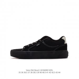 万斯 Vans Og Oid Skool百搭休闲低帮运动滑板鞋 。其实style 36就是现在风靡潮流的vans鞋款old Skool的og版本。历经岁月洗礼的