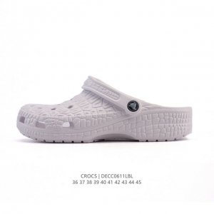 新款 Crocs 卡骆驰 鳄鱼纹鞋面运动 休闲 沙滩 包头 拖鞋 经典洞洞鞋 家居凉拖鞋 一式两用！ Crocs的鞋子采用了其专利材料 Croslite。这种材