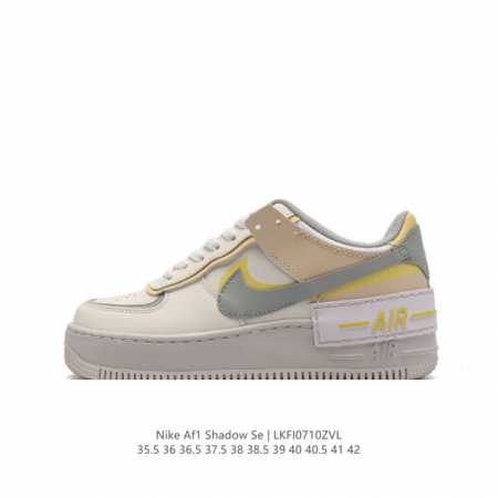 Nike 耐克低帮板鞋 空军一号 Af1马卡龙 Af1厚底增高百搭运动板鞋 Nike Air Force 1 “Shadow” 造型设计上与 Sacai X N - 点击图像关闭