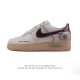 耐克 Nike Air Force 1 '07 Low 空军一号含气垫 小白鞋 低帮百搭厚底增高休闲运动板鞋。柔软、弹性十足的缓震性能和出色的中底设计，横跨复古