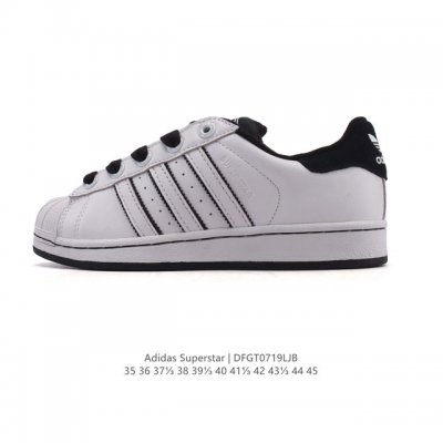 阿迪达斯 Adidas Superstar 2025年新款鞋子 蛇年新款经典贝壳头系列 新款休闲板鞋潮流男女士运动鞋。鞋面柔软皮革拼接材质 标志性的贝壳鞋头，简