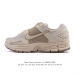 公司级 Nike 耐克夏季 Zoom Vomero 5 运动鞋休闲训练跑步鞋。Nike Zoom Vomero 5 男女子运动鞋妥帖包覆足部，提供透气支撑效果。