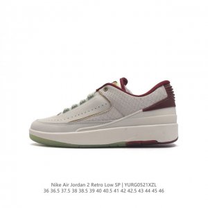 耐克 Nike Air Jordan 2 Retro Sp 乔丹2代aj2代复古篮球鞋舒适运动鞋 醒目配色搭配经典细节，塑就 Aj2 复古造型。设计灵感源自 8