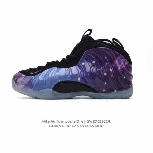 公司级 耐克Nike Air Foamposite One 时尚运动鞋潮篮球鞋，是一双内场的后卫战靴，97年1月份首期发行，使用Foamposite一次成型的喷