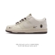 耐克 Nike Dunk Low Retro 运动鞋复古板鞋。作为 80 年代经典篮球鞋款，起初专为硬木球场打造，后来成为席卷街头的时尚标杆，现以经典细节和复古