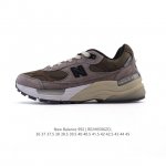 公司级 新百伦New Balance 992 复古风格简约经典舒适百搭时尚休闲鞋缓震透气跑步鞋。鞋面采用猪皮革与织物相结合，尼龙网布在拼接工序上极为繁复，彰显质
