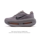 新品公司级 耐克 Nike Vomero Premium耐克顶级迈柔 缓震慢跑运动鞋全能训练跑鞋，作为耐克超强缓震路跑鞋的巅峰之作，Vomero Premium