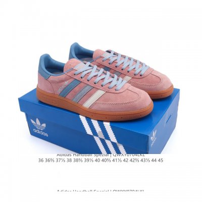 性价比版本 阿迪达斯 Adidas Handball Spezial 低帮三叶草学院风复古休闲板鞋 德训鞋 橡胶底柔软皮革经典运动鞋板鞋。圆头、缝合拼接设计、正