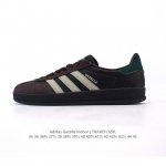 公司级 阿迪达斯 Adidas Originals Gazelle Indoor复古三叶草防滑透明橡胶板鞋经典运动鞋。这款经典鞋,忠于原版设计,缀撞色三条纹和鞋