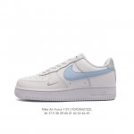 耐克 Nike Air Force 1 '07 Low 空军一号含气垫 低帮百搭厚底增高休闲运动板鞋。柔软、弹性十足的缓震性能和出色的中底设计，横跨复古与现代的