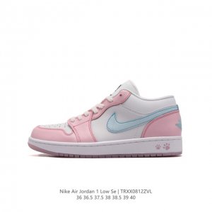 耐克 乔丹air Jordan 1 Low Aj1 乔1 乔丹1代aj1 低帮复古文化休闲运动篮球鞋。从 5 年面世的元年款汲取设计灵感，采用简洁大方的经典外观