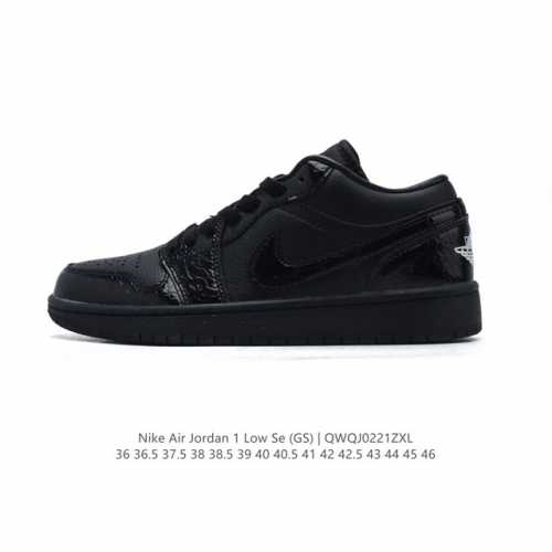 耐克 乔丹Air Jordan 1 Low Aj1 乔1 乔丹1代Aj1 低帮复古文化休闲运动篮球鞋。从1985 年面世的元年款汲取设计灵感，采用简洁大方的经典