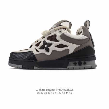 公司级 Lv Skate Sneaker 路易威登 2025年新款运动板鞋 蛇年限定 春夏秀场初次亮相，此次以粒面牛皮革焕新呈现。加垫鞋领和鞋舌援引滑板鞋设计， - 点击图像关闭
