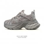 公司级 Gg Cc 女鞋 经典休闲运动鞋奢侈品百搭老爹鞋，在今年仍然很受欢迎。不挑衣服穿，也不挑包，随便搭。它穿上脚超级舒服，很软，还可以增高。鞋面采用的专门定