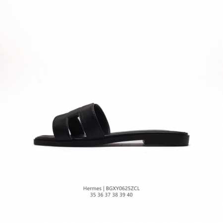 HERMES FOOTWEAR WOMAN 爱马仕 礼装 拖鞋 黑白等多色万年经典爱马士 女神标配 度假 居家 必备 东莞原厂真皮大底平底拖鞋！度假搭配神器！最 - 点击图像关闭