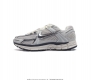 耐克 Nike 耐克夏季 Zoom Vomero 5 运动鞋休闲训练跑步鞋 Nike Zoom Vomero 5 男女子运动鞋妥帖包覆足部 提供透气支撑效果 耐