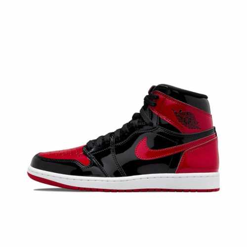 真二层耐克 Nike Air Jordan 1 Retro High Og 乔丹一代aj1 乔1 Aj1 高帮篮球鞋复刻运动鞋 皮面高帮板鞋的设计灵感源自运动夹