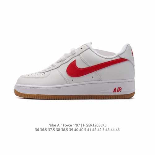 特价 耐克 Nike Air Force 1 '07 Low 空军一号含气垫 小白鞋 低帮百搭厚底增高休闲运动板鞋。柔软、弹性十足的缓震性能和出色的中底设计，横