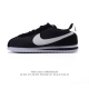 nike Classic Cortez Nylon 耐克阿甘鞋男女子运动鞋。秉承元年款经典风格，糅合防水鞋面设计，令双足保持干爽舒适。防水锦纶鞋面强势抵御风雨侵