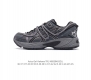 Asics亚瑟士运动鞋gel-Kahana Tr V2全新配色复古鞋 这双全新鞋款以asics亚瑟士经典的gel Kahana Tr V2复古户外机能休闲运动鞋