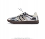 阿迪达斯 德训鞋 经典复古低帮休闲运动慢跑鞋wales Bonner X Adidas 2023 全新秋冬系列联名鞋款 经典运动板鞋 该鞋超大鞋舌采用皮革制成