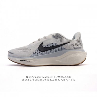 颠覆式升级！Nike 飞马新鞋 触感柔软，质感升级！随着“耐克 蓝图 系列”在巴黎的盛大发布，全新一代 登月41代 Nike Pegasus 41运动老爹鞋也正