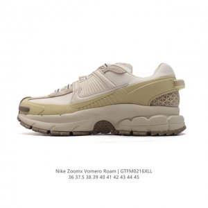 260 公司级耐克Nike Zoom Vomero Roam 马拉松复古跑五代休闲运动慢跑鞋 厚底增高老爹鞋。采用环保纤维革饰片组合网眼布鞋面材质 升级正确后跟