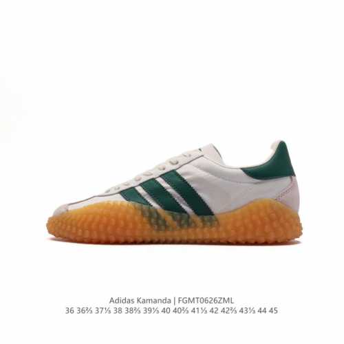 小红书爆款 原鞋独立模具开发#阿迪达斯 Adidas Kamanda x Country 小Yeezy 生胶刺头底 秀气大方的鞋型 气质修身。以现代设计融合复古