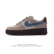 公司级 耐克 Nike Air Force 1 '07 Low 2025新年 空军一号含气垫 小白鞋 低帮百搭厚底增高休闲运动板鞋。柔软、弹性十足的缓震性能和出