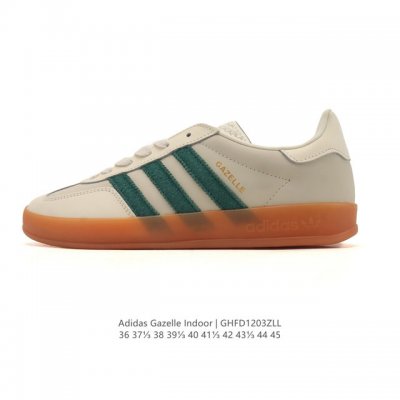 阿迪达斯 Adidas Originals Gazelle Indoor复古三叶草防滑透明橡胶板鞋经典运动鞋。这款经典鞋,忠于原版设计,缀撞色三条纹和鞋跟饰片。
