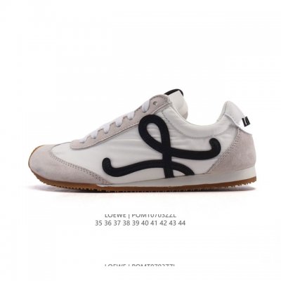 公司级 Loewe 罗意威 Ballet Runner 皮革织物拼接 简约圆头 系带 低帮 运动休闲鞋这双鞋是Loewe新发布的Ballet Runner 2.