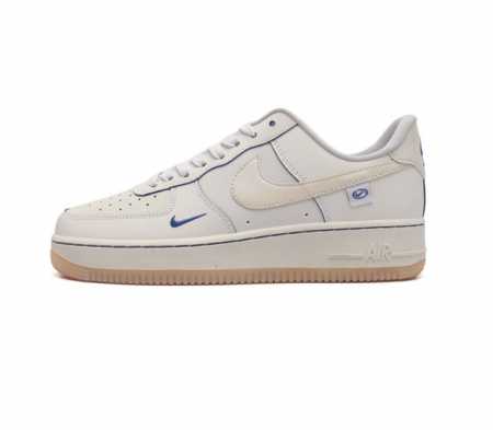 耐克 Nike Air Force 1 07 空军一号 Af 1 低帮厚底增高百搭休闲运动板鞋 柔软 弹性十足的缓震性能和出色的中底设计 横跨复古与现代的外型结 - 点击图像关闭