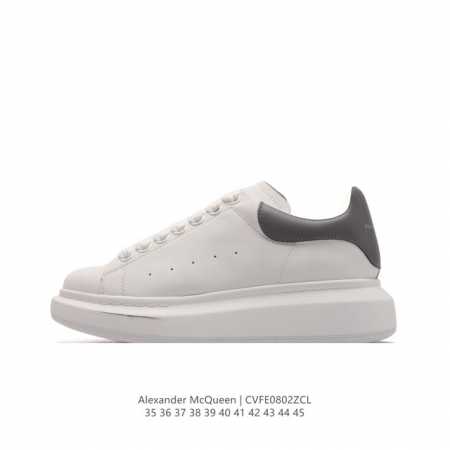 alexandermcqueen 亚历山大 麦昆mcq 运动小白鞋厚底增高闪尾光滑牛皮平底鞋休闲鞋 时尚男女板鞋潮运动鞋 ，火爆到大街小巷无人不知，无人不晓的境 - 点击图像关闭