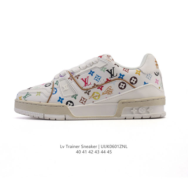公司级 路易威登 Louis Vuitton Lv路易威登板鞋 时尚运动鞋潮厚底增高男女鞋。舒适防滑底和百搭性霸屏整个时尚娱乐圈，细节调整完美主义！采用柔软帆布