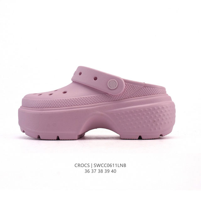 Crocs 沙滩洞洞鞋 女士休闲厚底增高凉拖鞋 卡骆驰明星同款 厚底增高沙滩鞋 选择尺码时 建议选大一码 脚感更舒适 家居休闲一式两用拖鞋 白敬亭同款，坡跟设计